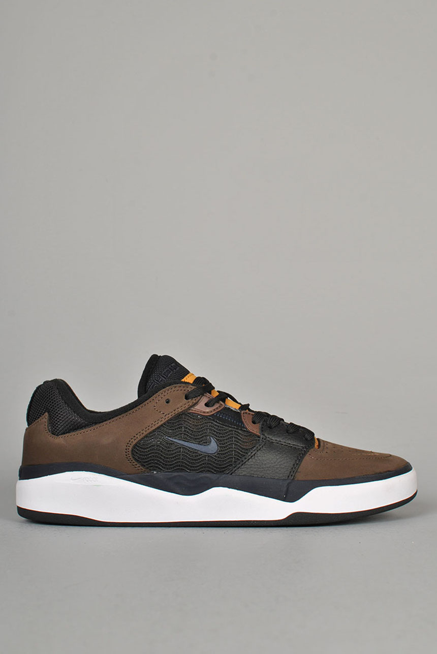 Ishod Wair Premium | Baroque Brown/Obsidian-Black | 40 | 196154152891